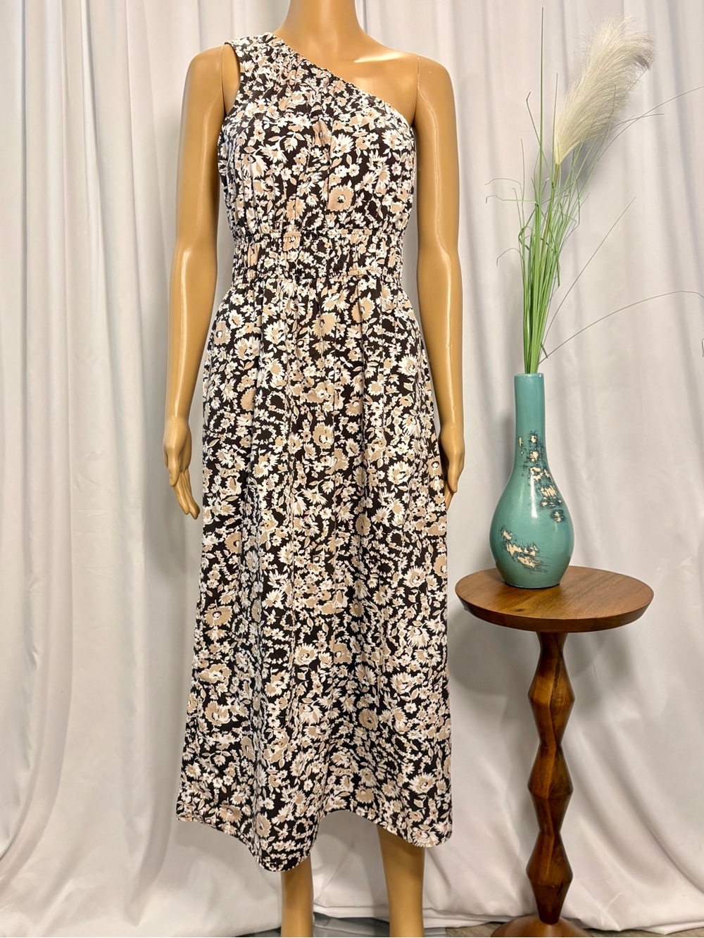 RAILS Selani One-Shoulder Midi Dress in Russet Floral – Size XS